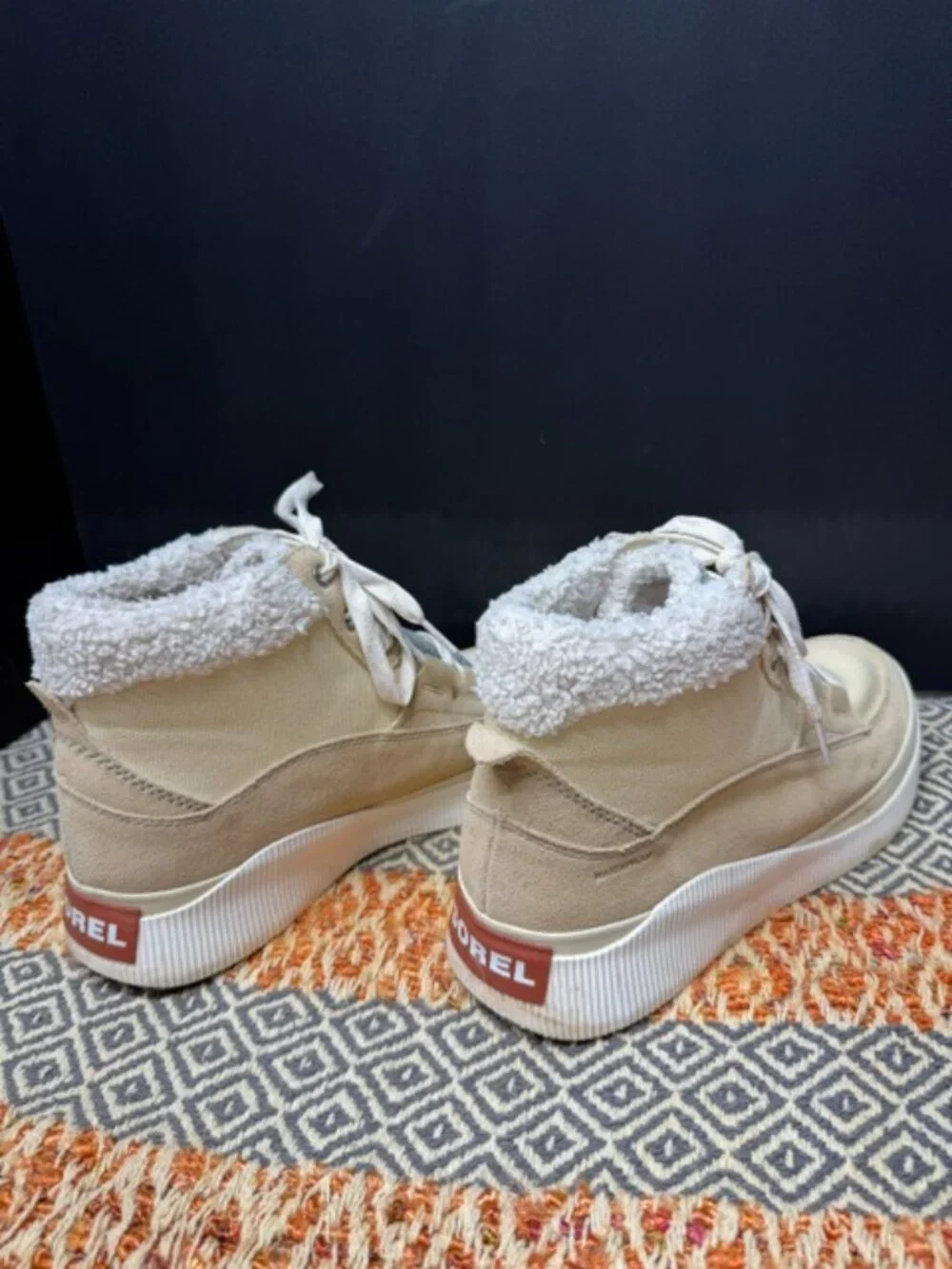 Sorel Out 'N About Waterproof Sneakers Woman's Size 11